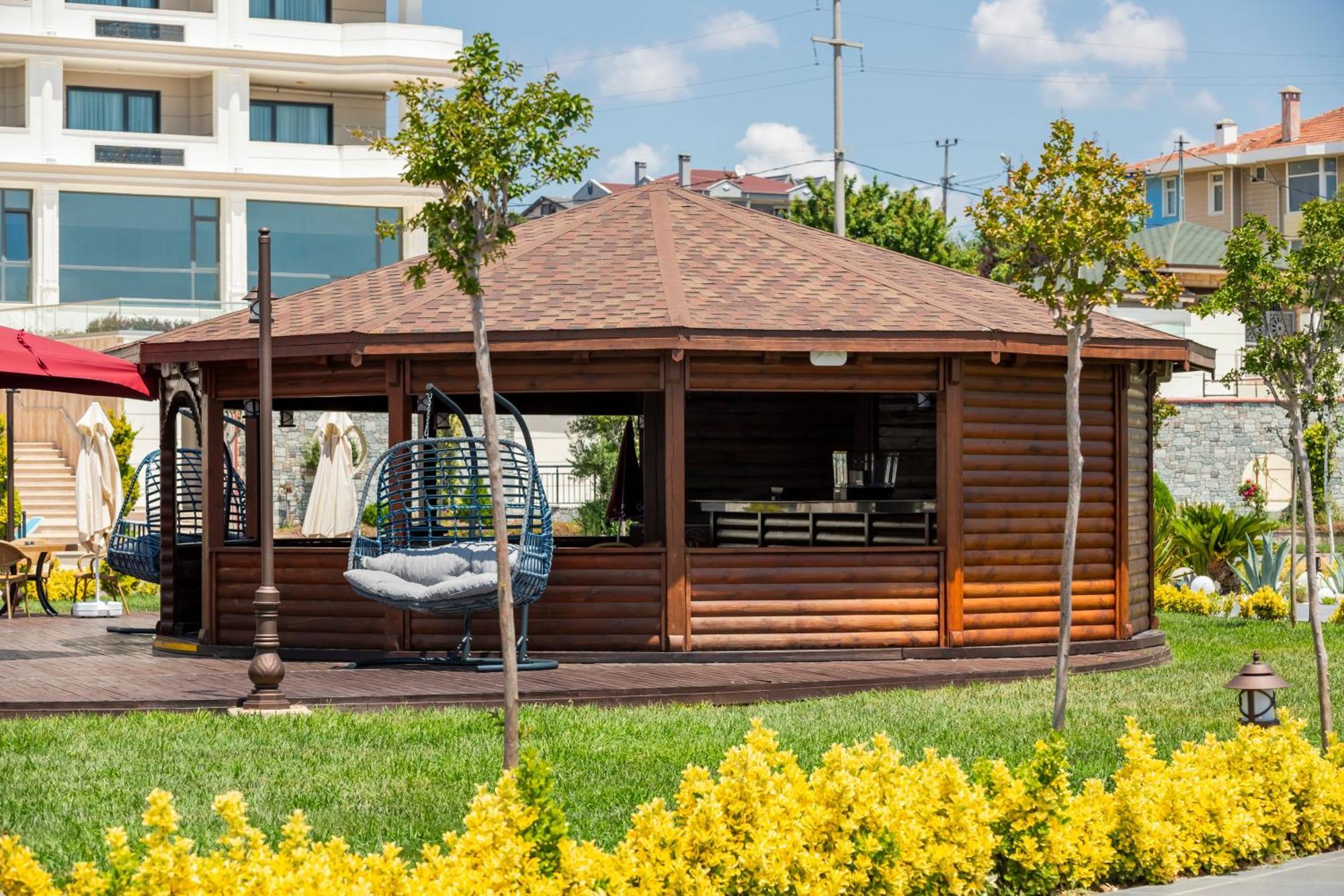 Ramada Plaza By Wyndham Silivri Exterior foto