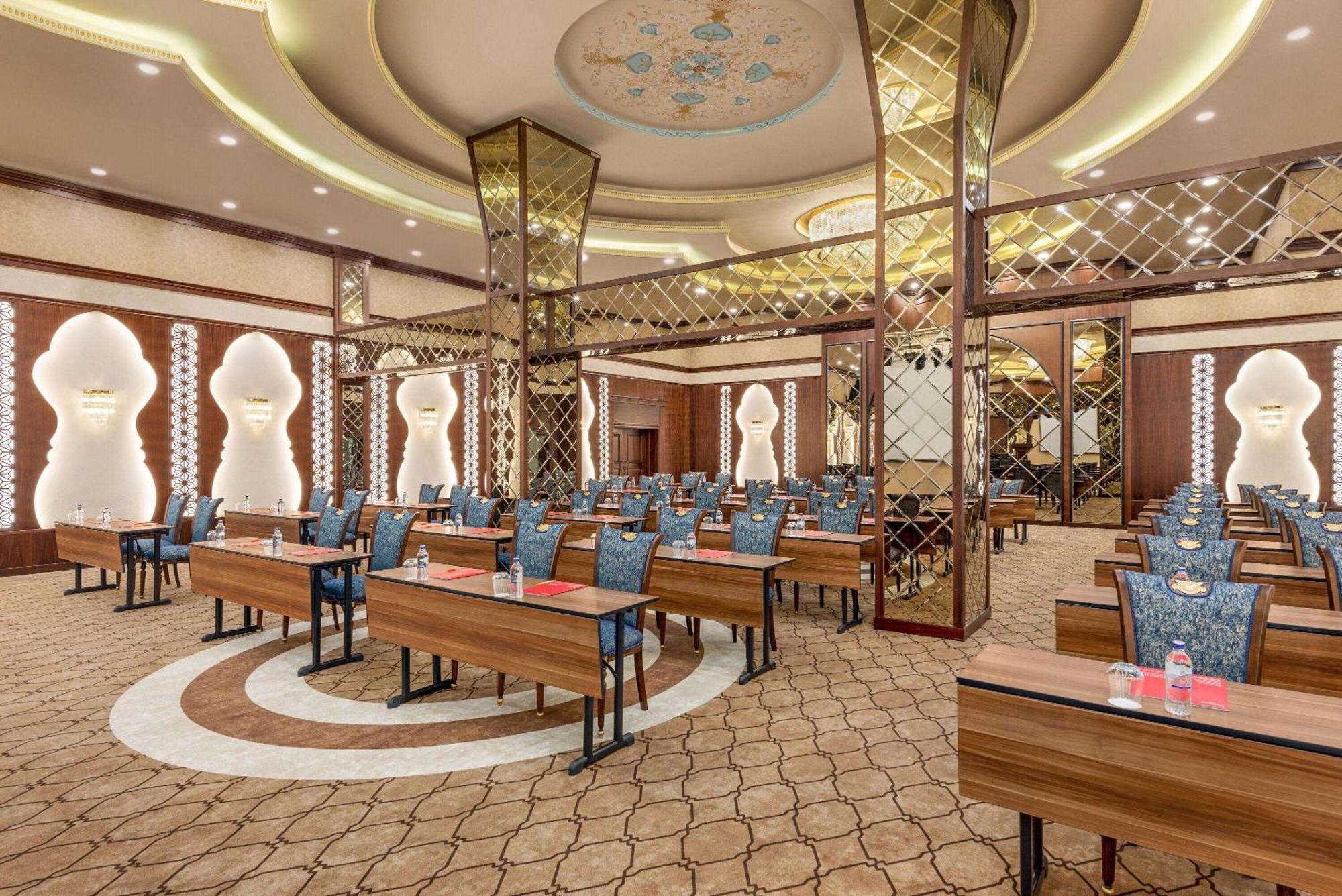 Ramada Plaza By Wyndham Silivri Exterior foto