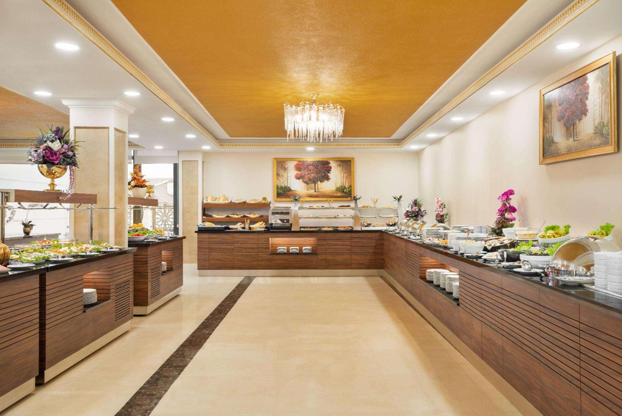 Ramada Plaza By Wyndham Silivri Exterior foto
