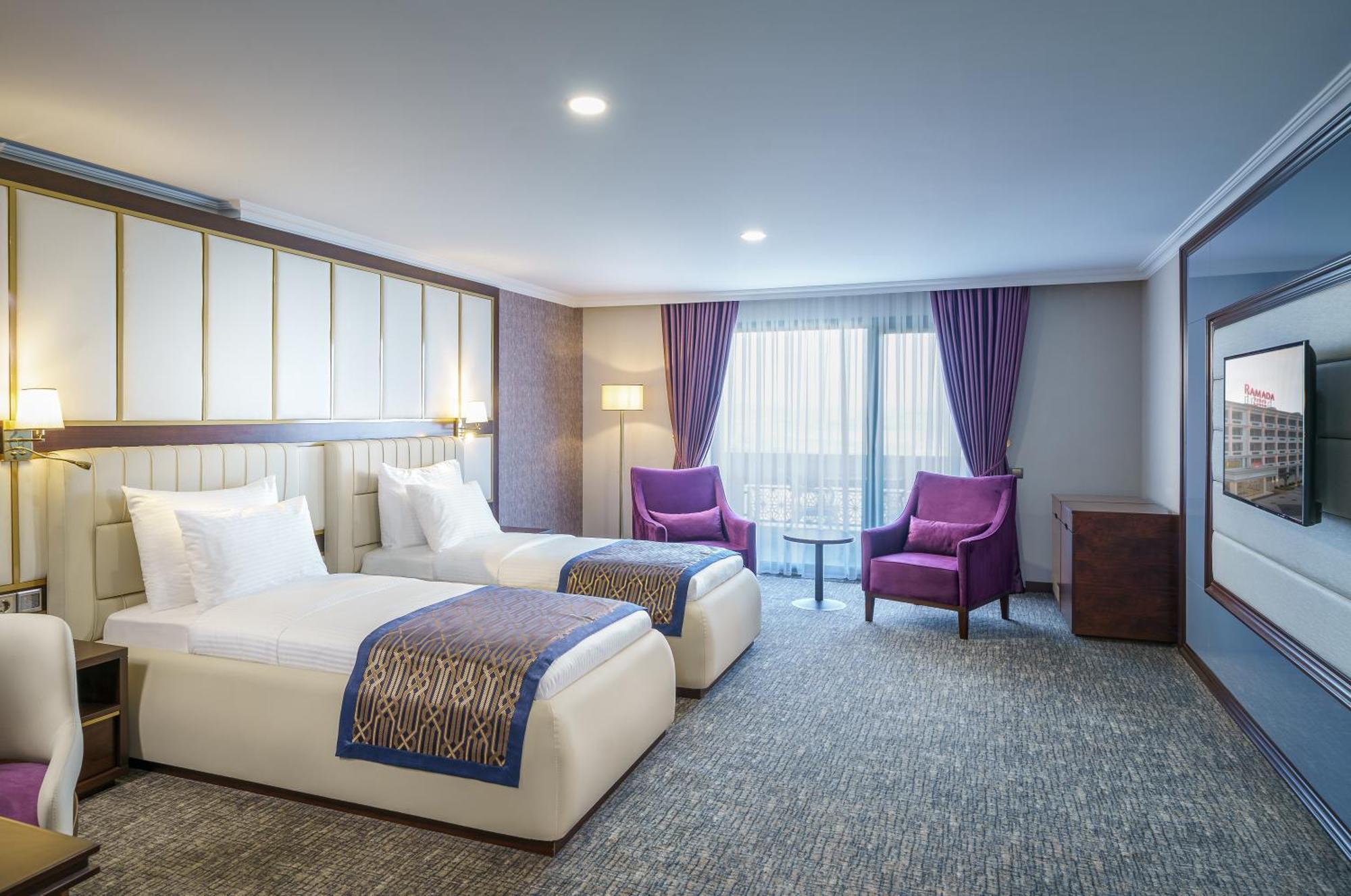 Ramada Plaza By Wyndham Silivri Exterior foto