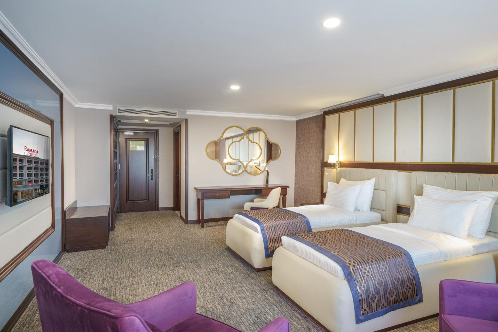 Ramada Plaza By Wyndham Silivri Exterior foto
