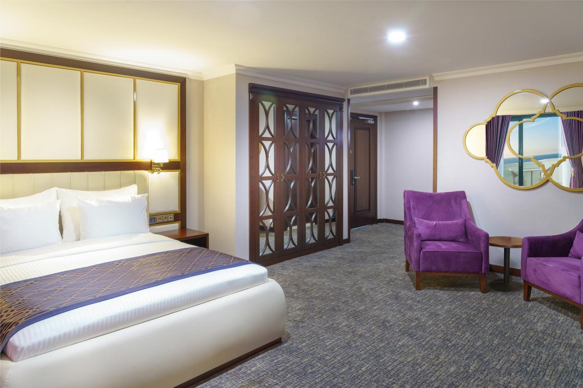 Ramada Plaza By Wyndham Silivri Exterior foto