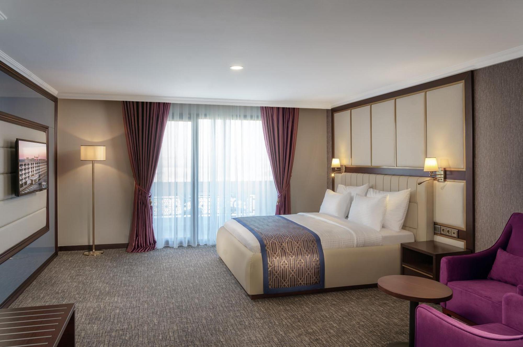 Ramada Plaza By Wyndham Silivri Exterior foto