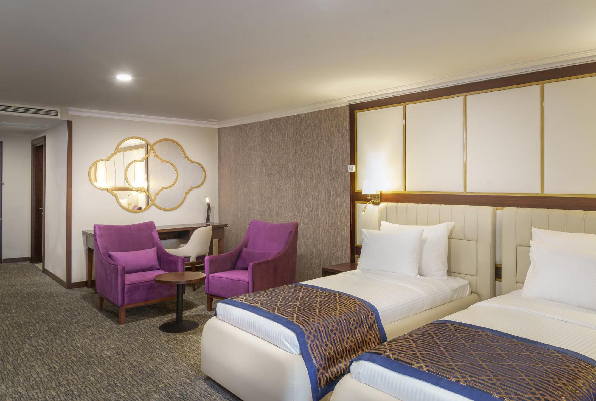 Ramada Plaza By Wyndham Silivri Exterior foto