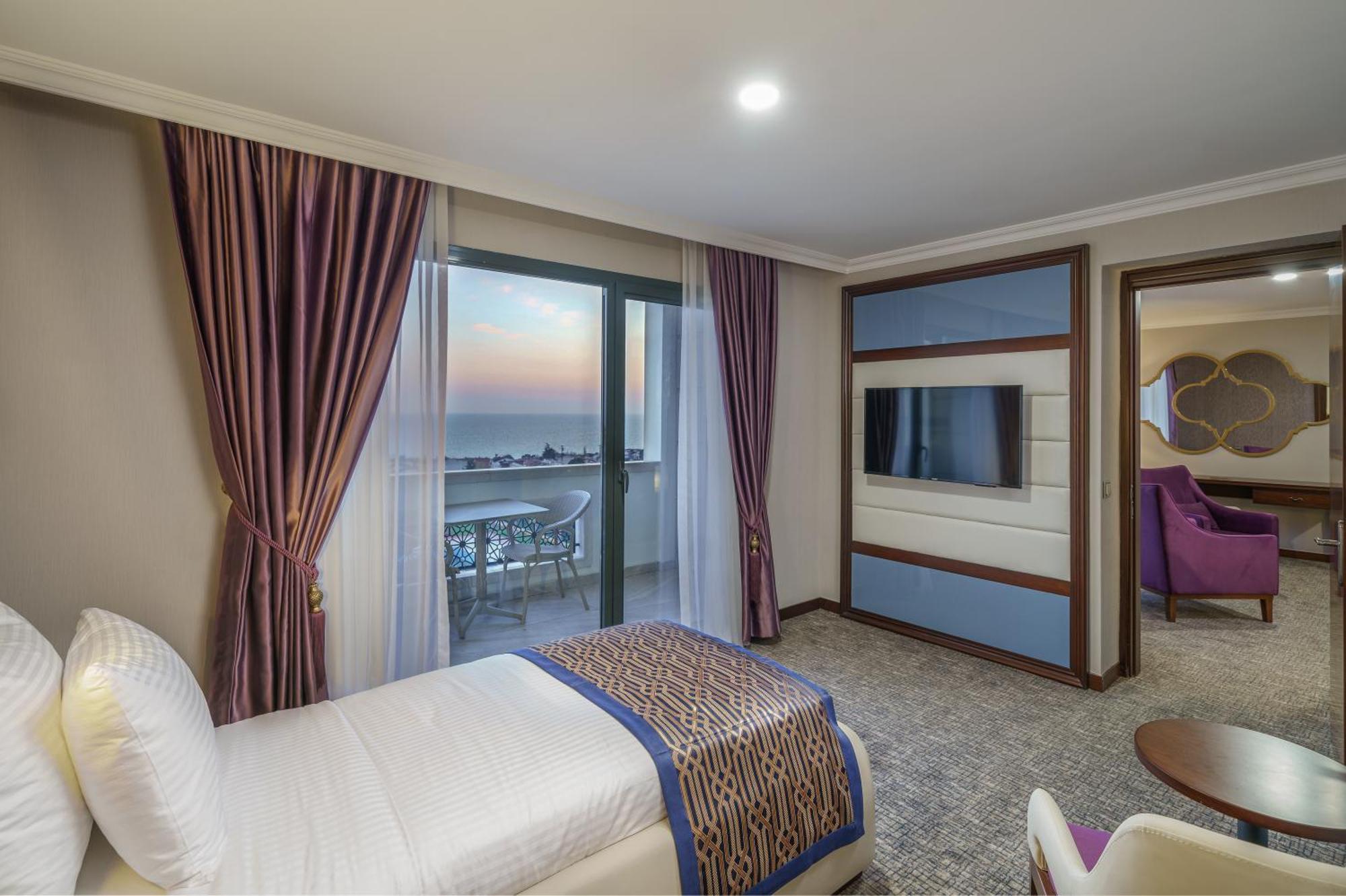 Ramada Plaza By Wyndham Silivri Exterior foto